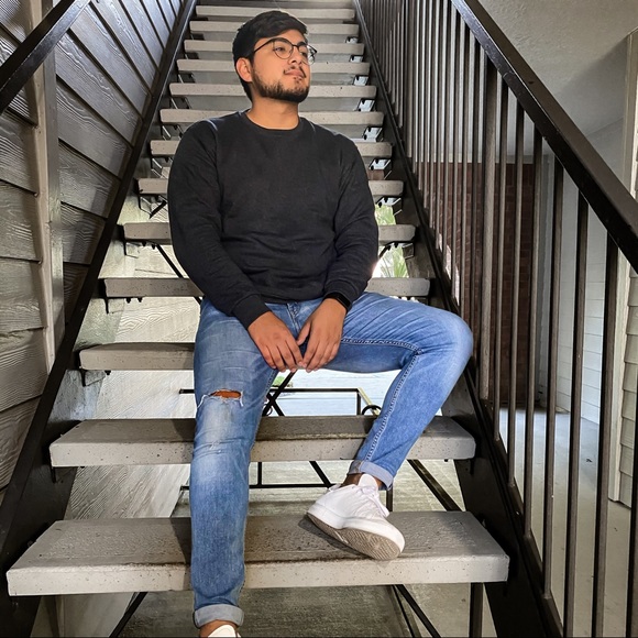 Meet your Posher, Aaron - Picture 1 of 1